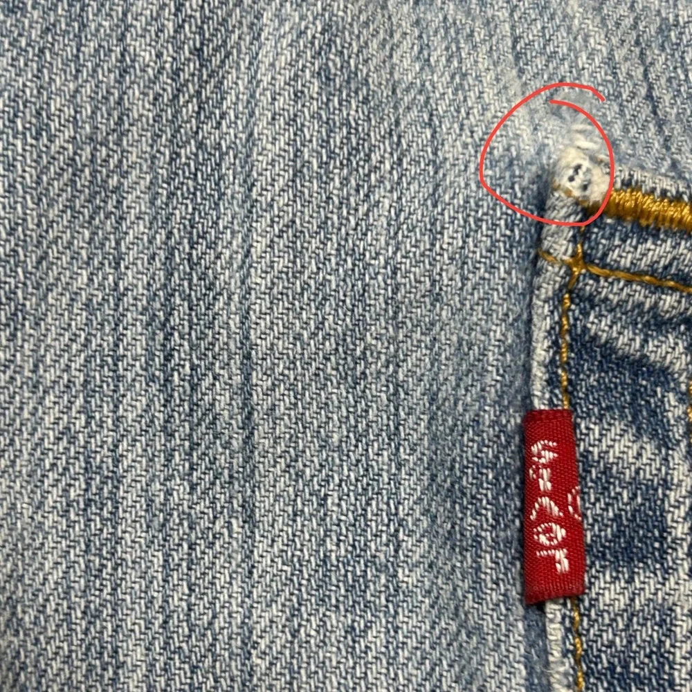 Levis dark 12